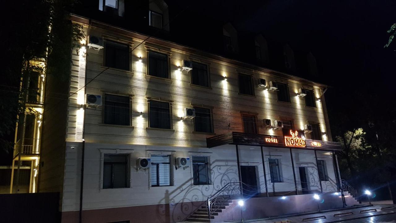 Nomad Hotel Bishkek Halal Exterior foto